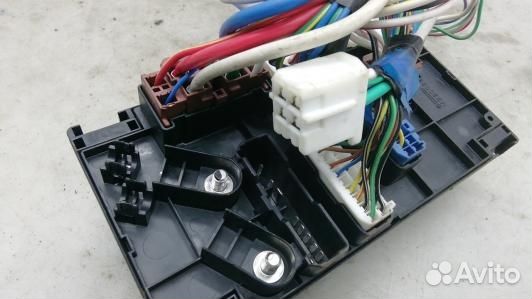 Блок предохранителей subaru forester 3 (92B02M101)