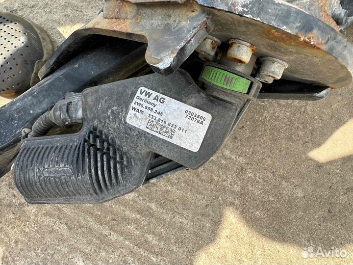 Прицепное устройство (фаркоп) на Volkswagen Tiguan