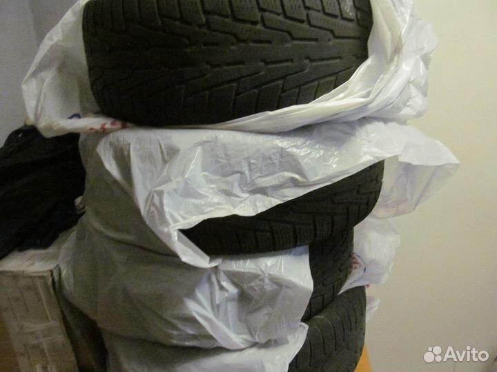 Nokian Tyres Hakkapeliitta R SUV 265/60 R18