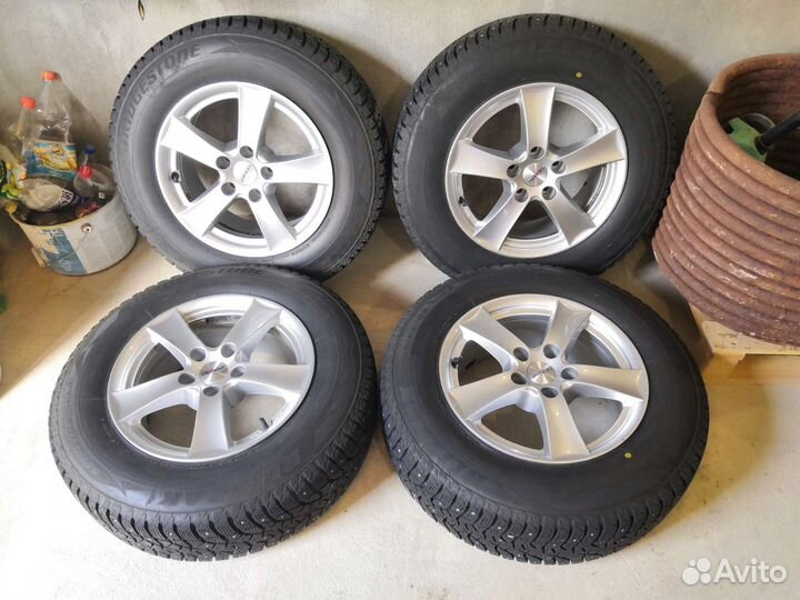 Зимние колеса r16 bridgestone шипованные
