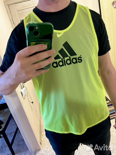 Футбольная манишка Adidas