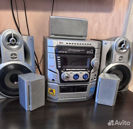 Музыкальный центр