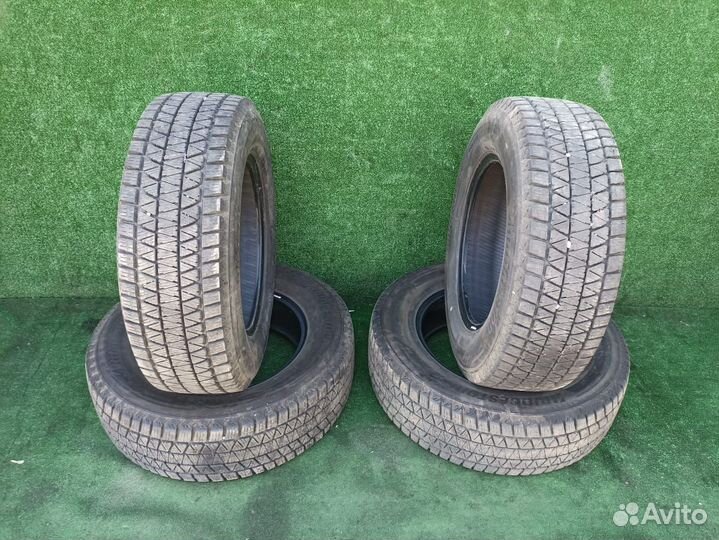 Bridgestone Blizzak DM-V3 215/70 R16 100Q