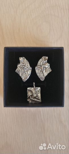 Серьги и подвеска Ringstone