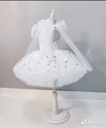 Платье на девочку