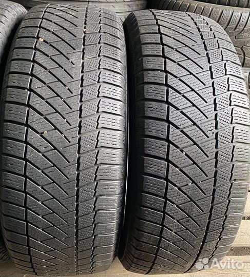 Continental ContiVikingContact 6 235/60 R18
