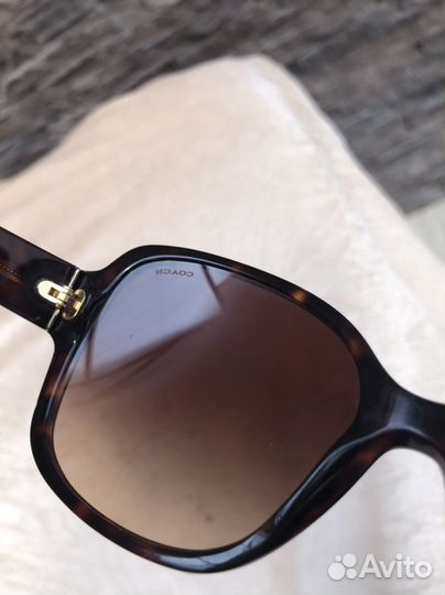 Солнцезащитные очки