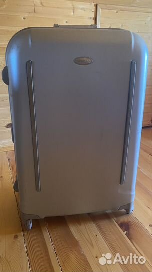 Чемодан на колесах samsonite бу