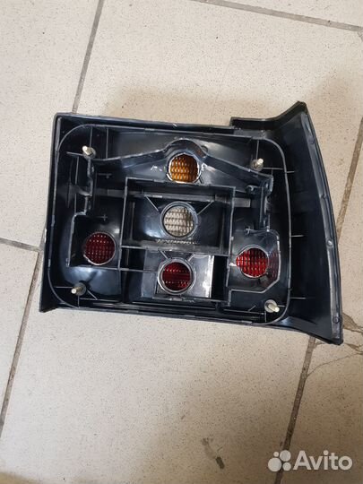 Фонарь задний левый фольксваген джетта 86