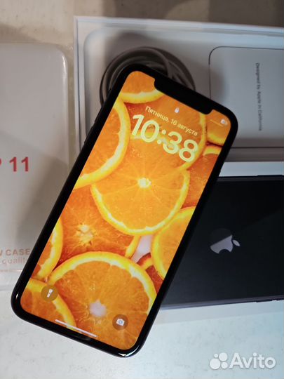 iPhone 11, 64 ГБ