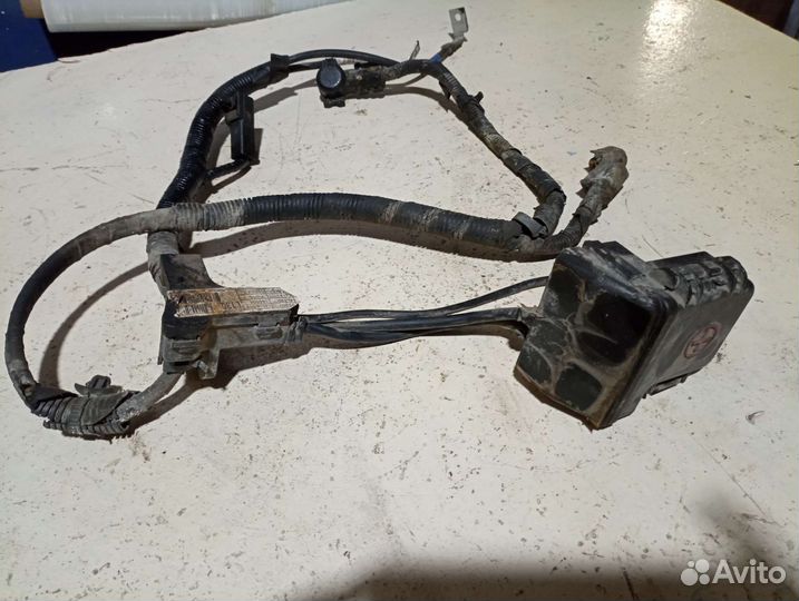 Клемма акб плюсовая Hyundai Solaris 1