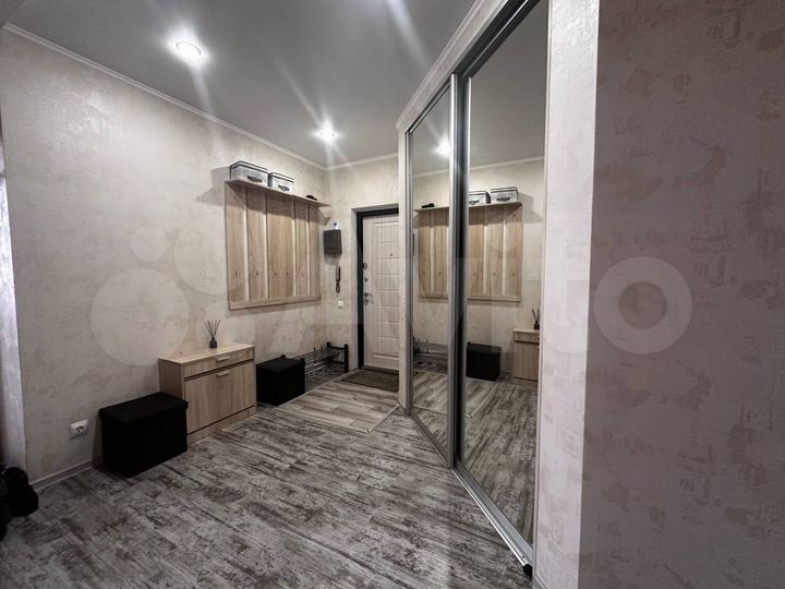 2-к. квартира, 70 м², 4/17 эт.