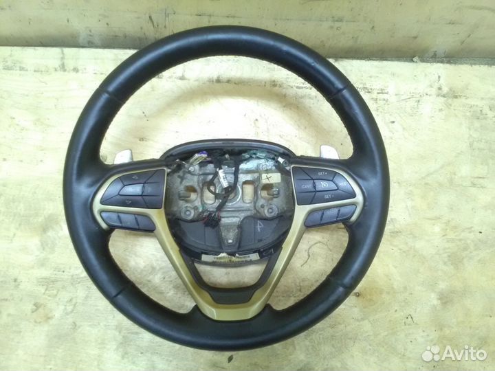 Руль Jeep Grand Cherokee WK2