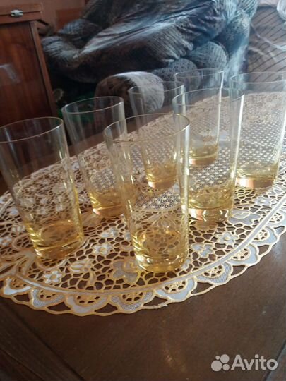 Рюмки, бокалы хрустальные и из цветного стекла