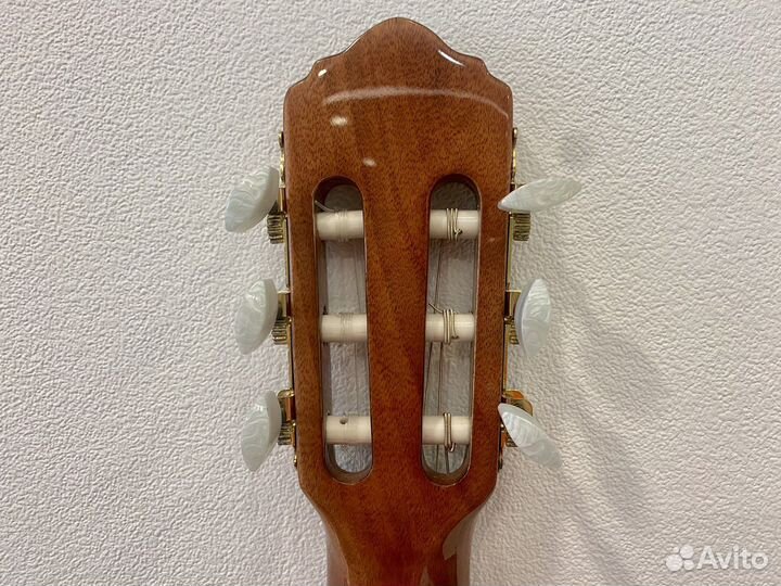 Гитара Flight C-250 классическая