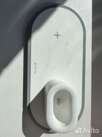 Беспроводное зарядное устройство iPhone 3 в 1