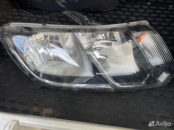 Правая фара renault sandero stepway