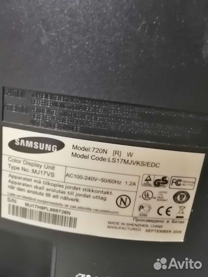 Монитор Samsung