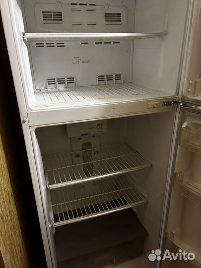 Продается холодильник