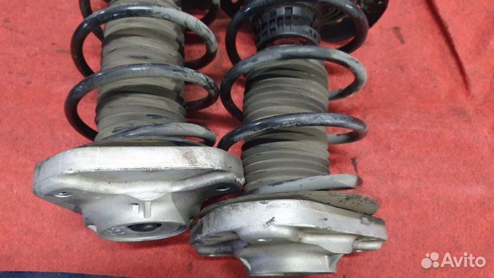 Амортизатор передний Mercedes-Benz E-Classe W212