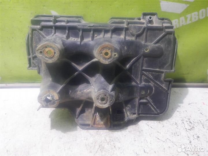 Крепление АКБ (корпус/подставка) Фольксваген Гол