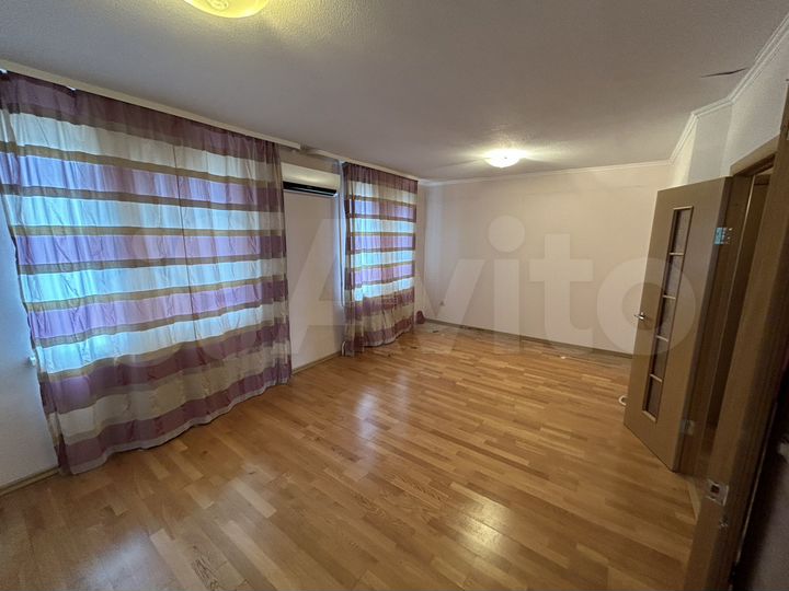 4-к. квартира, 101,9 м², 8/10 эт.