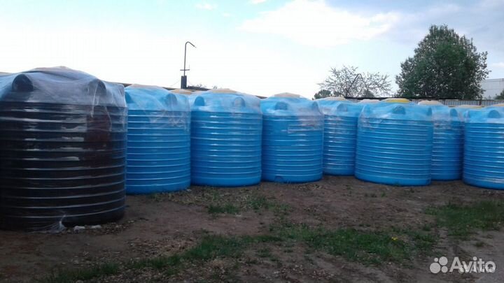 Емкость для воды 2 куба пищевые