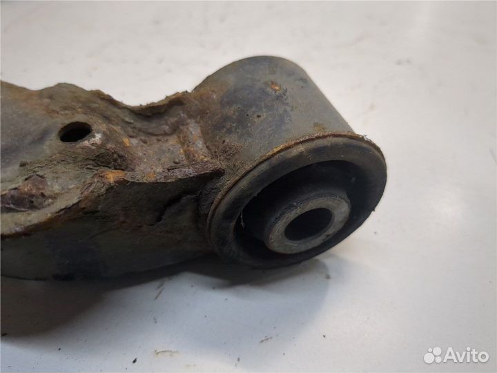 Рычаг подвески Nissan Navara, 2005