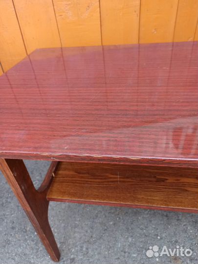 Журнальный стол