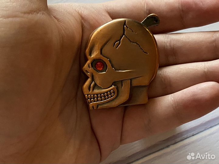 Пьезо зажигалки одним лотом Череп и Женщина