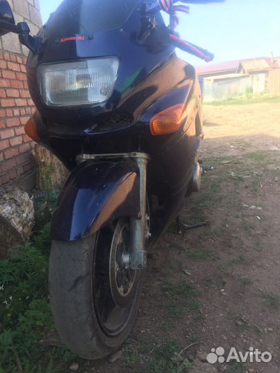 Kawasaki zzr 400-2