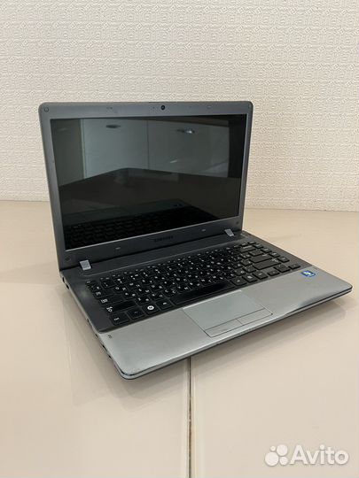 Ноутбук samsung