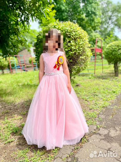 Нарядное платье для девочки 122 128 новое