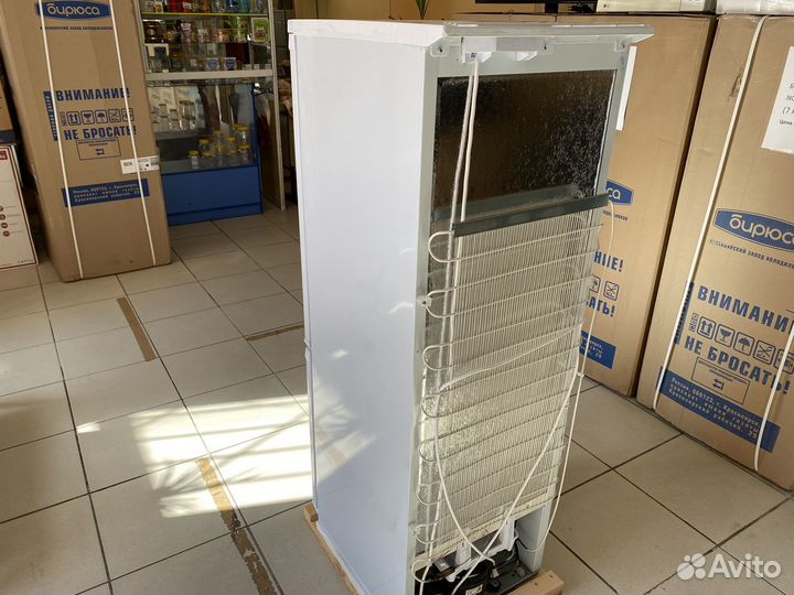 Холодильник с морозильником Бирюса 118 белый