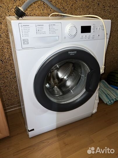 Стиральная машина узкая Hotpoint-Ariston