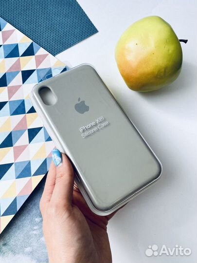 Чехол на iPhone XR