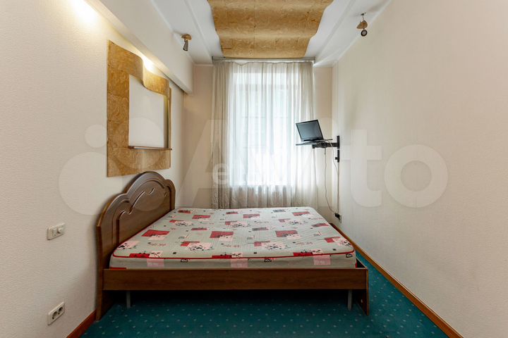 2-к. квартира, 56,5 м², 1/4 эт.