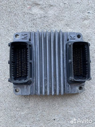 Блок управления двигателем Chevrolet Aveo t200