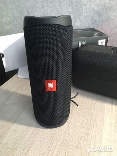 Колонка jbl