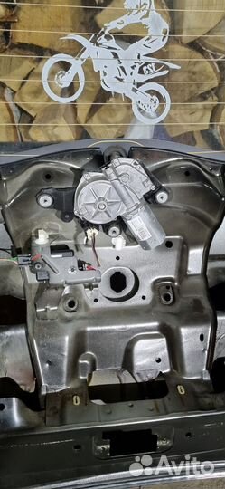 Дверь крышка багажника/Дастер