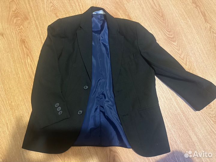 Пиджак на мальчика 7-8 лет