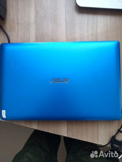 Нетбук asus