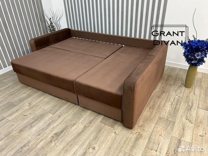 Угловой диван с длинным подлокотником