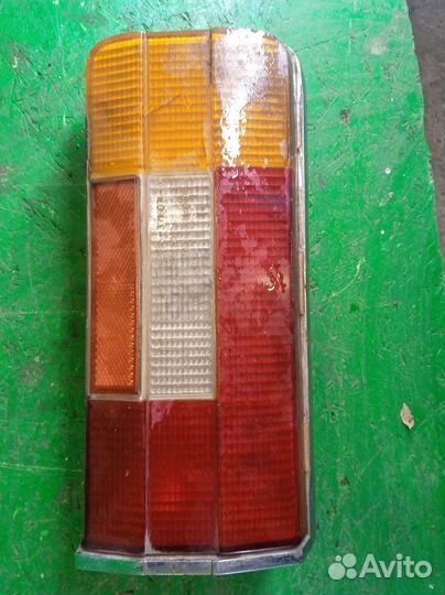 Фонарь задний правый ваз 2106