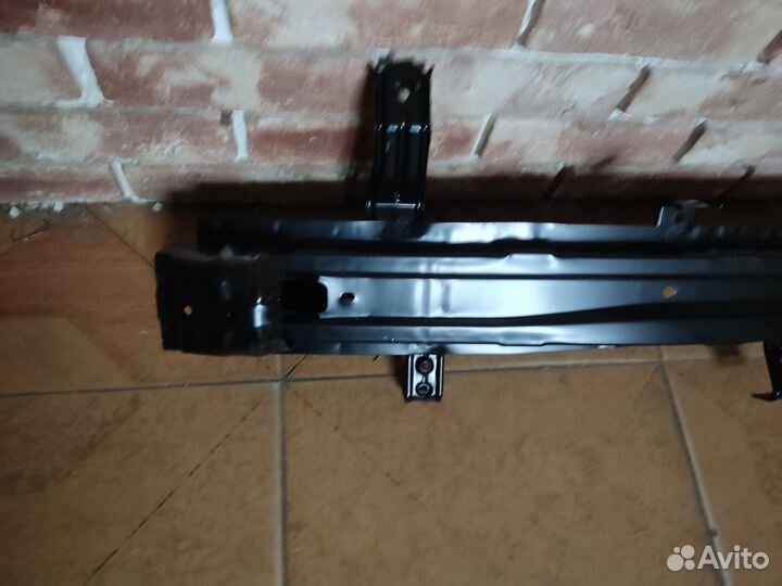 Усилитель заднего бампера Kia Rio 4 2017