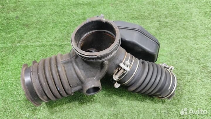 Патрубок воздушного фильтра Lexus RX400H 2007