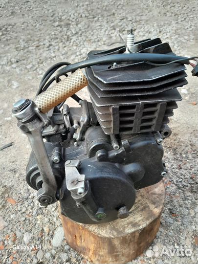 Двигатель мопеда зид Пилот 50