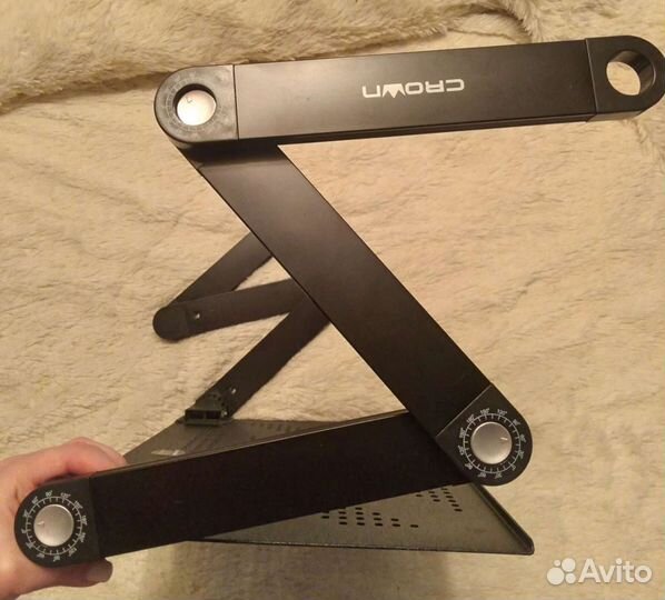 Столик для ноутбука