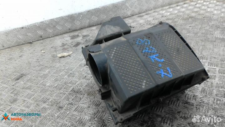 Корпус воздушного фильтра Land Rover PHB000498