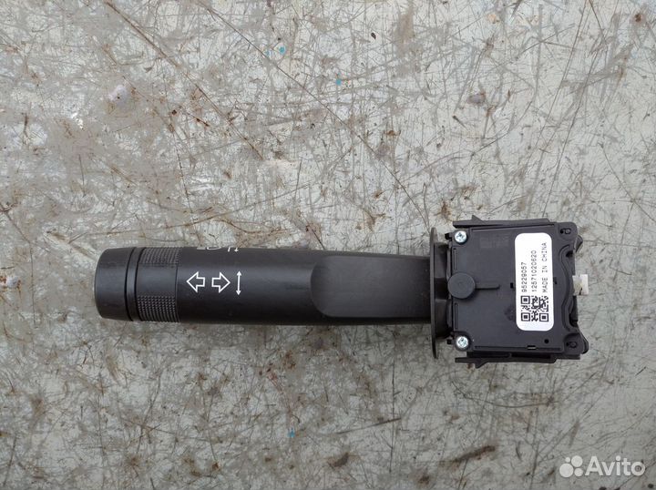 Переключатель подрулевой Шевроле Авео Т300
